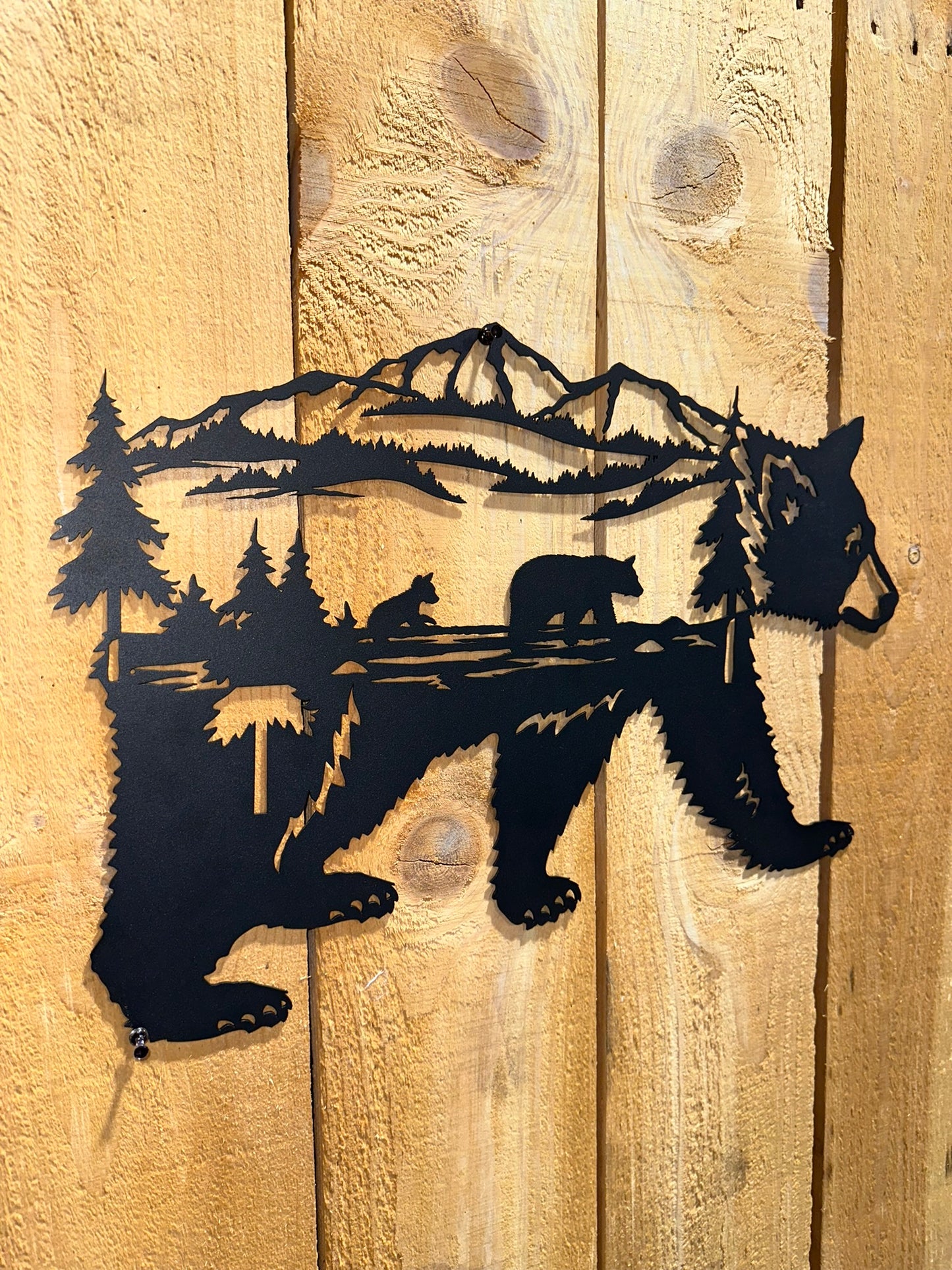 Bear / Mountains